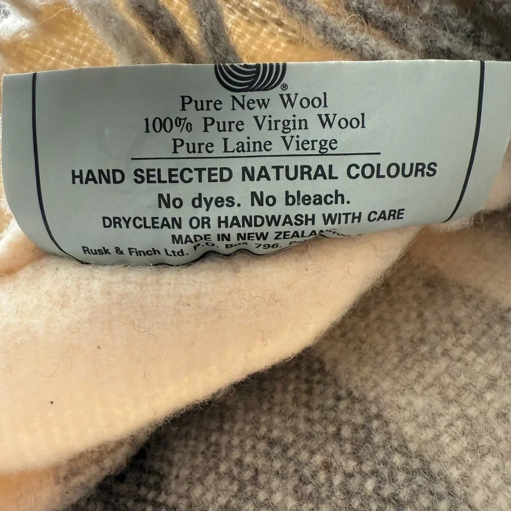 Rusk & Finch New Zealand Pure New Wool Woven Natural Color Fringed Shrug Wrap OS